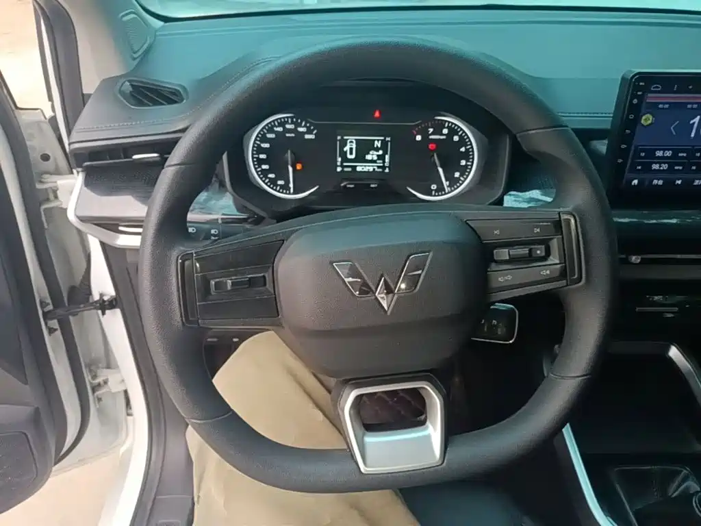 Wuling Jiachen — миниатюра 11