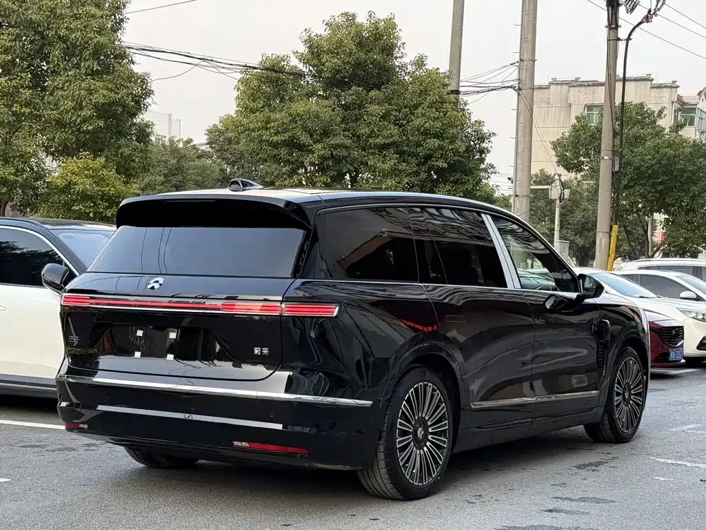 NIO ES8 2026 мест Executive Luxury