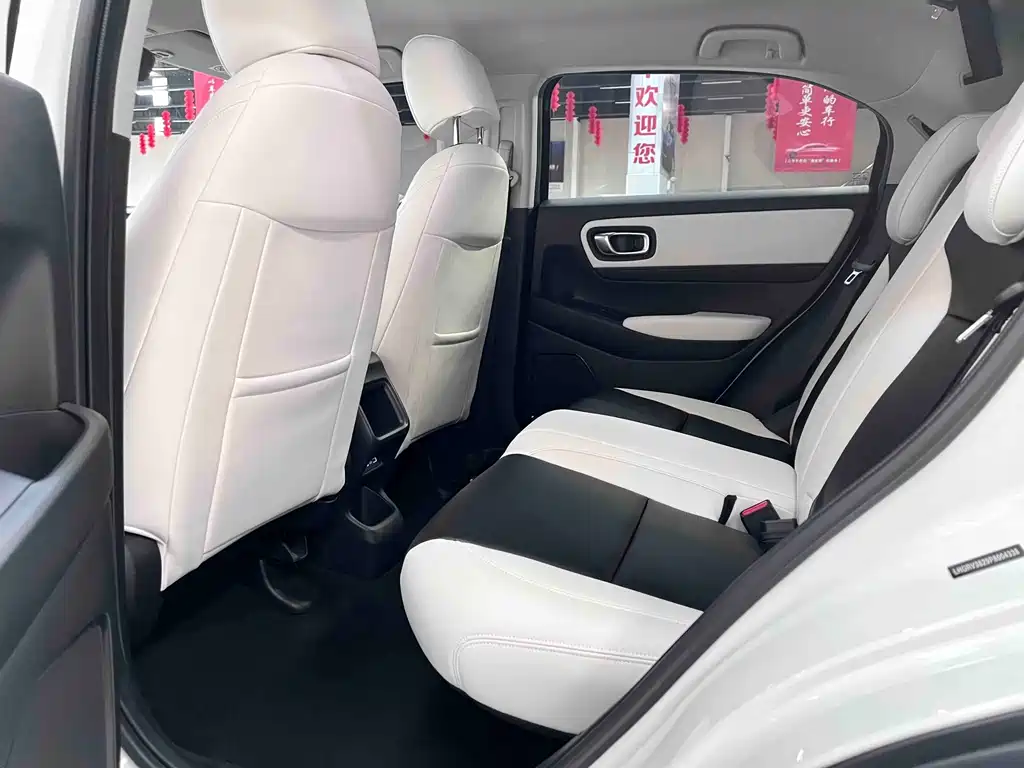 Honda Vezel — миниатюра 10