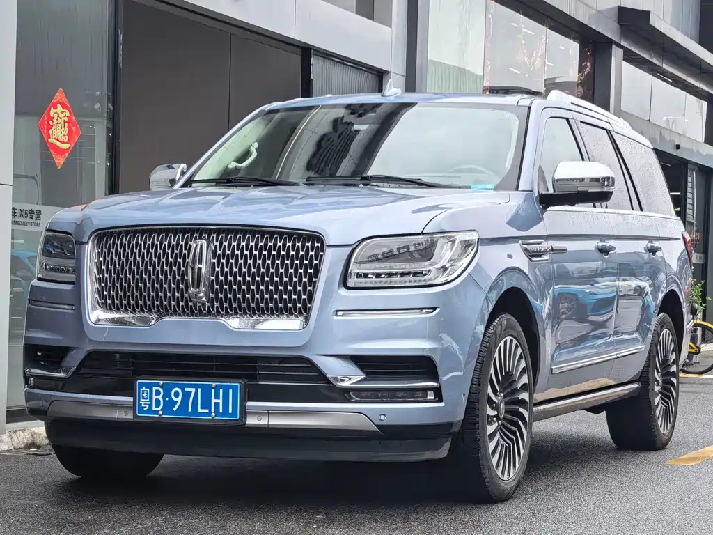 Lincoln Navigator 2022