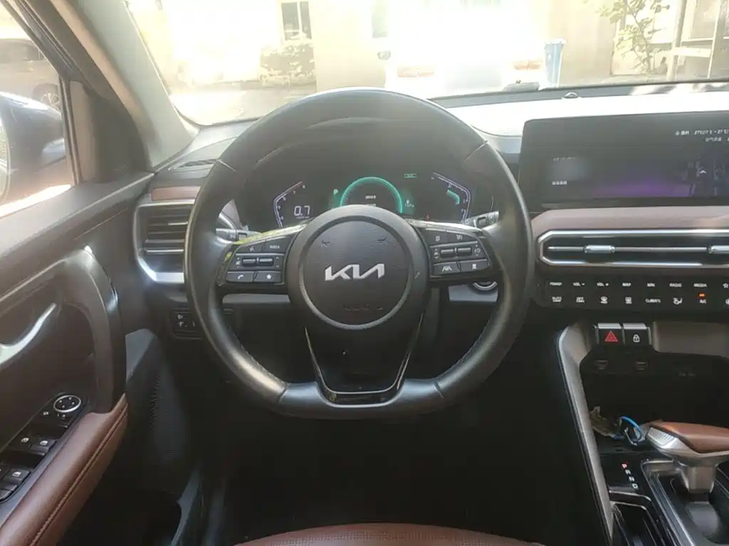 Kia Sportage — миниатюра 11