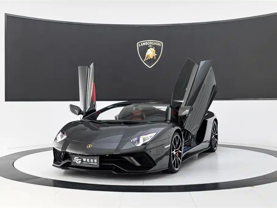 Lamborghini Aventador 2020