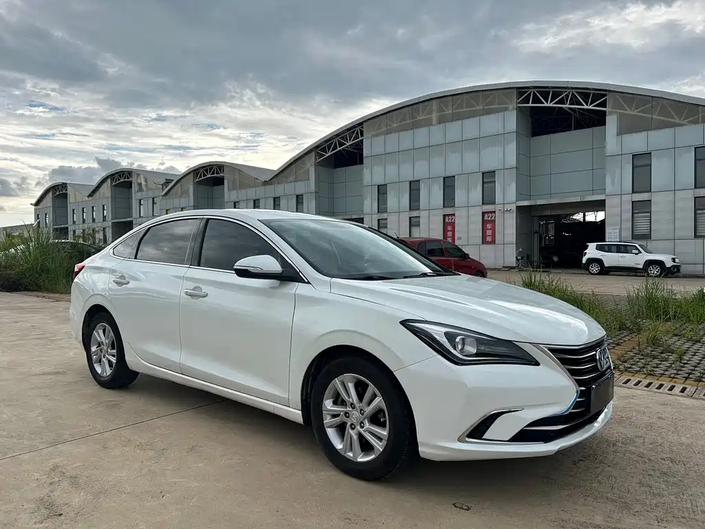 Changan Eado — миниатюра 3