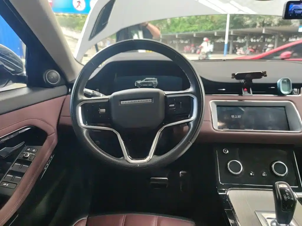 Land Rover Evoque PHEV — миниатюра 11