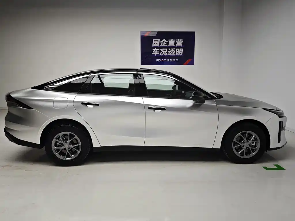 Geely Galaxy Galaxy L6 L6 2025 EM-i 60km