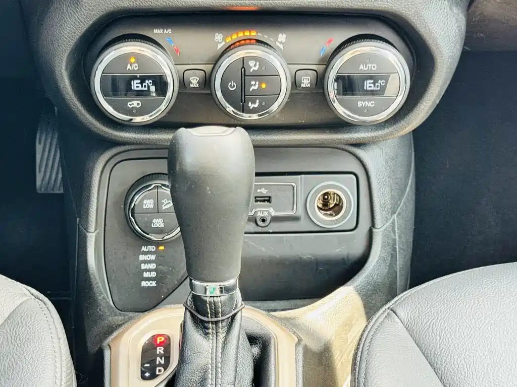 Jeep Renegade 180TS Auto 4WD All-round Edition, фото 9