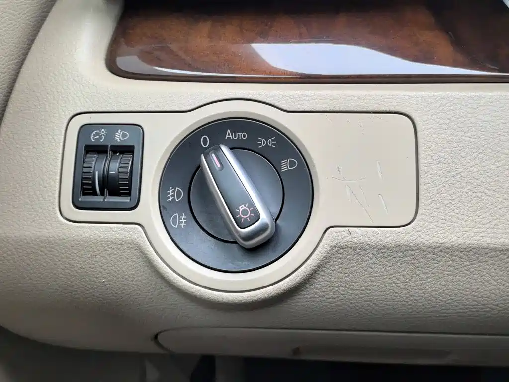 Volkswagen Magotan (Import) — миниатюра 21
