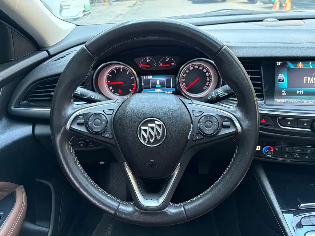 Buick Regal — миниатюра 7