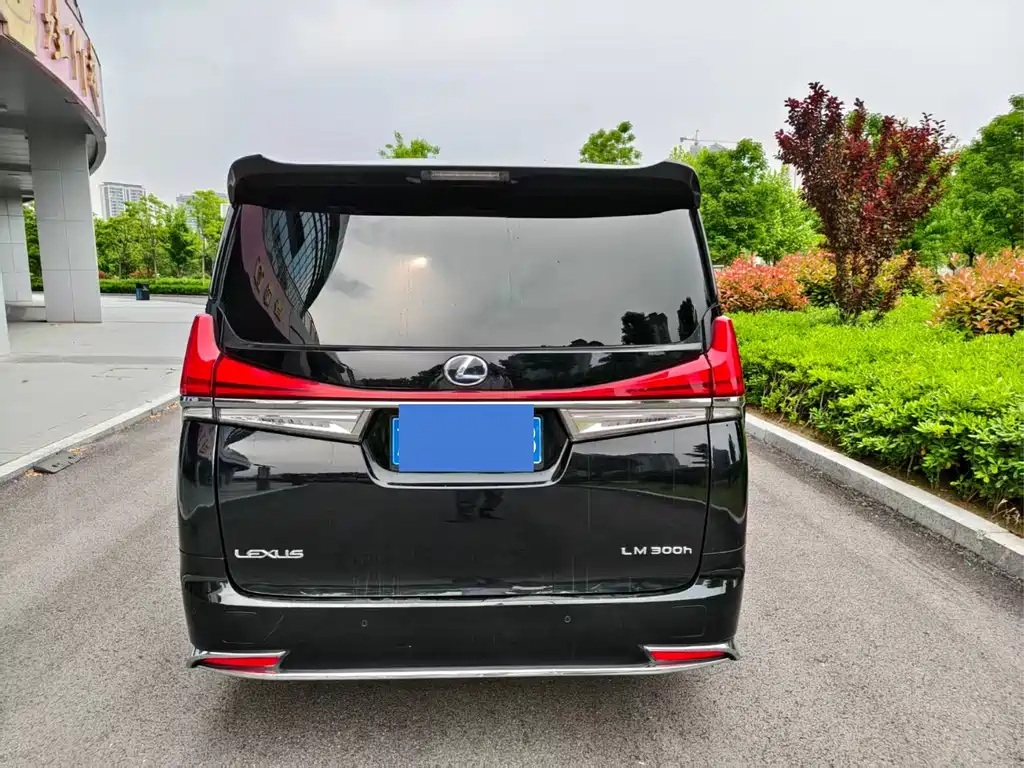 Toyota Vellfire 2019 2.5L HV Luxury