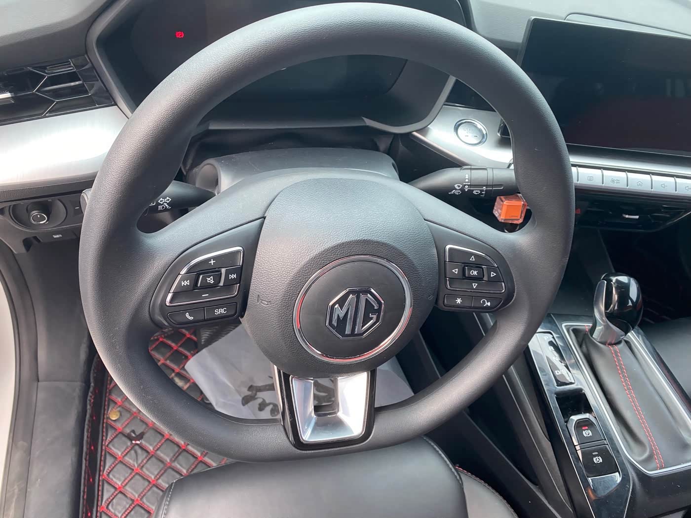 MG MG5 1.5 л 2022 г. Белый, пробег 30000 км