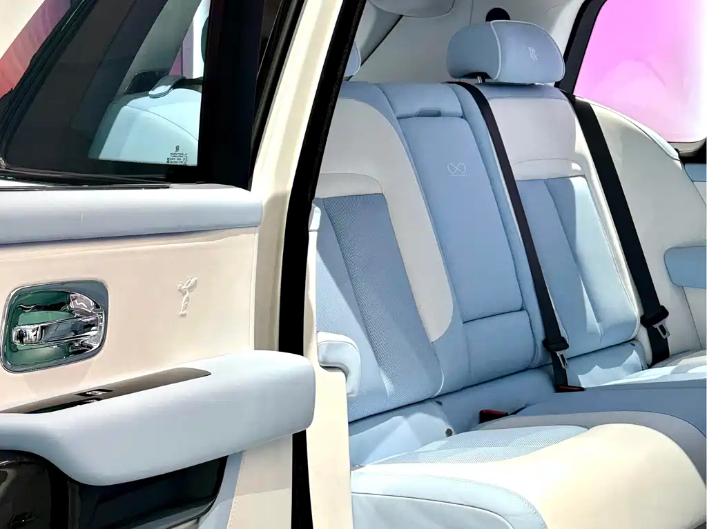 Rolls-Royce Cullinan 2026 Black Badge