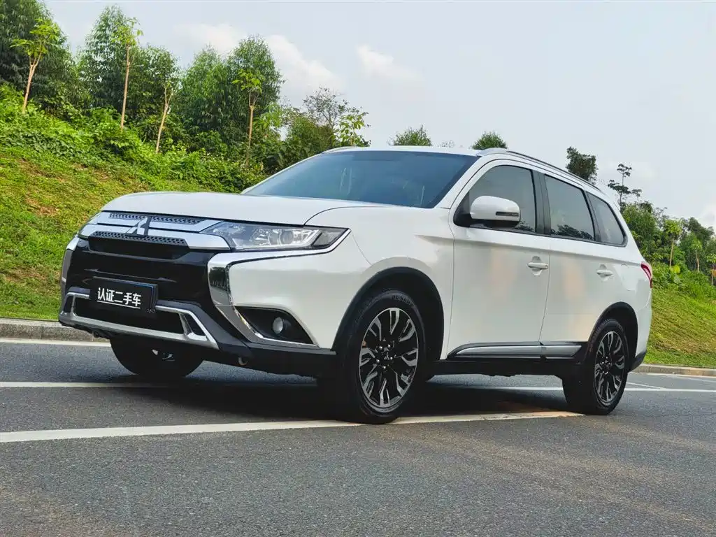 Mitsubishi Outlander 2019