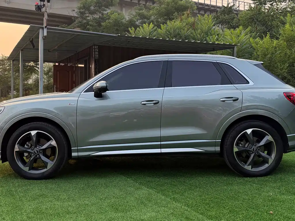 Audi Q3 2022 35 TFSI Fashion