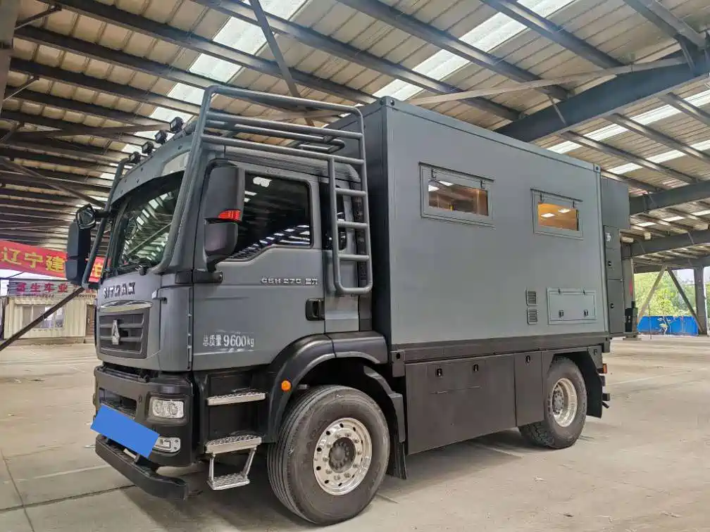 Sinotruk 2023