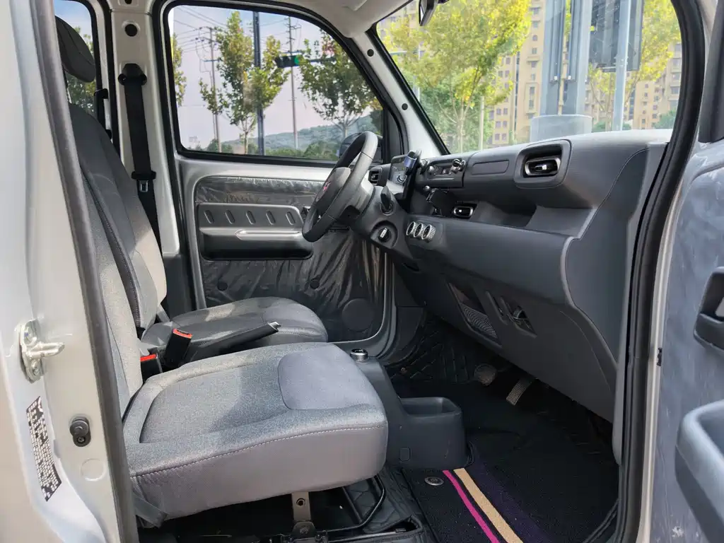 Wuling Zhiguang EV — миниатюра 16