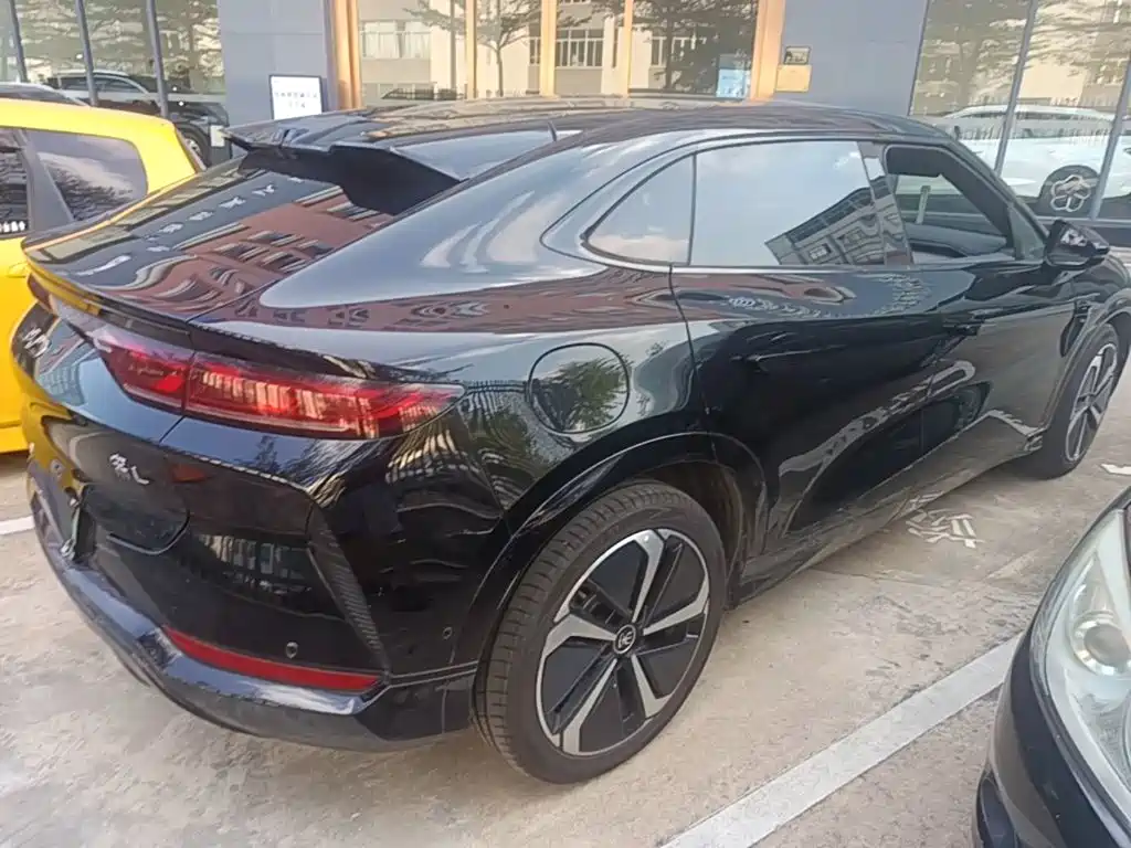 BYD L EV — миниатюра 7