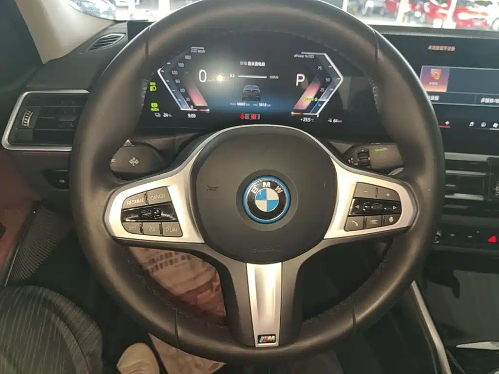BMW i3 — миниатюра 11
