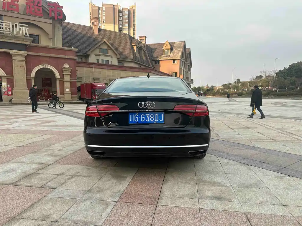 Audi A8 — миниатюра 9