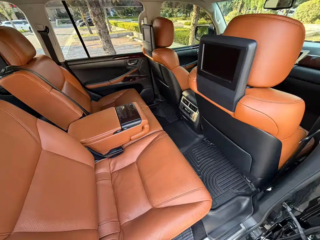 Lexus LX — миниатюра 14