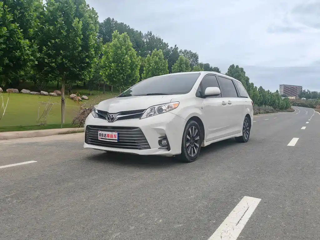 Toyota Sienna 2019