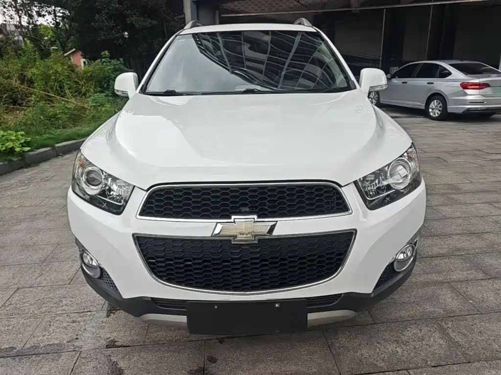 Chevrolet Captiva — миниатюра 3