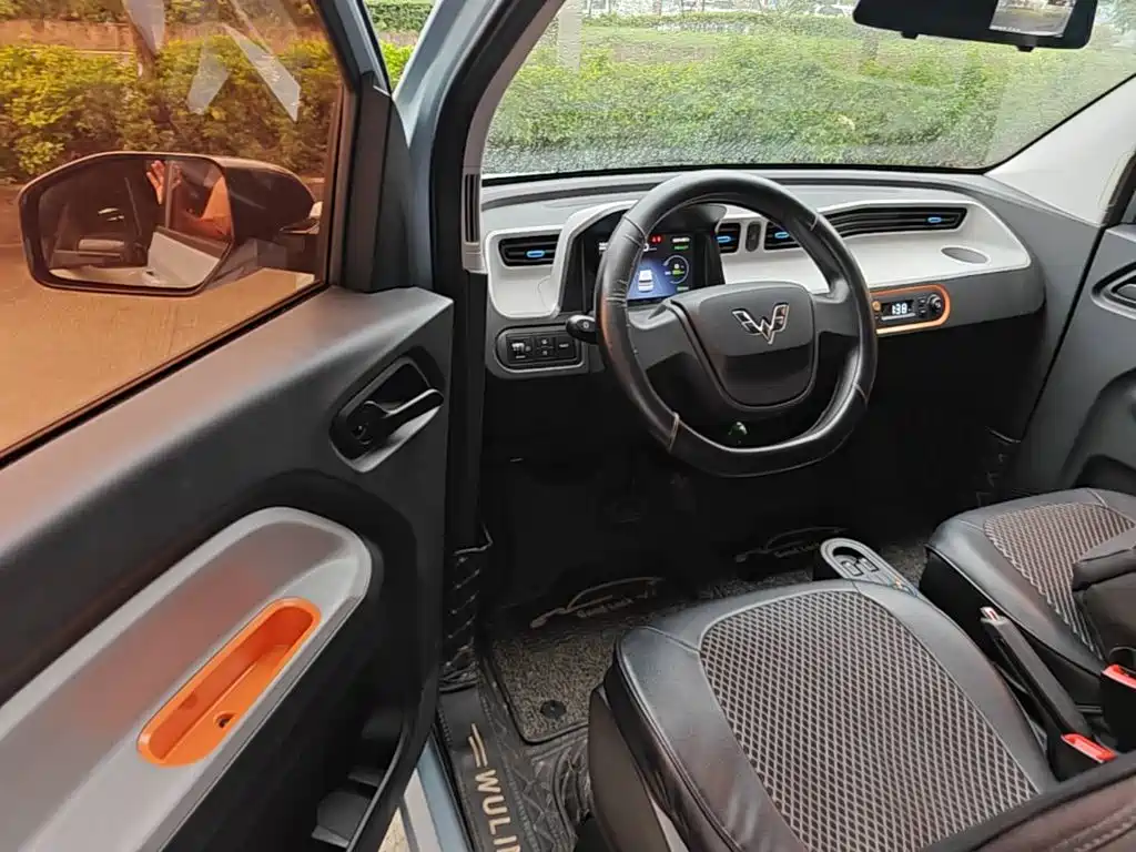 Wuling MINIEV — миниатюра 16