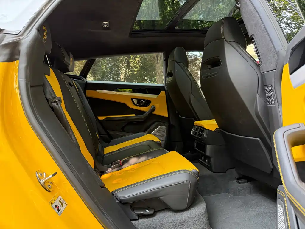 Lamborghini Urus — миниатюра 13