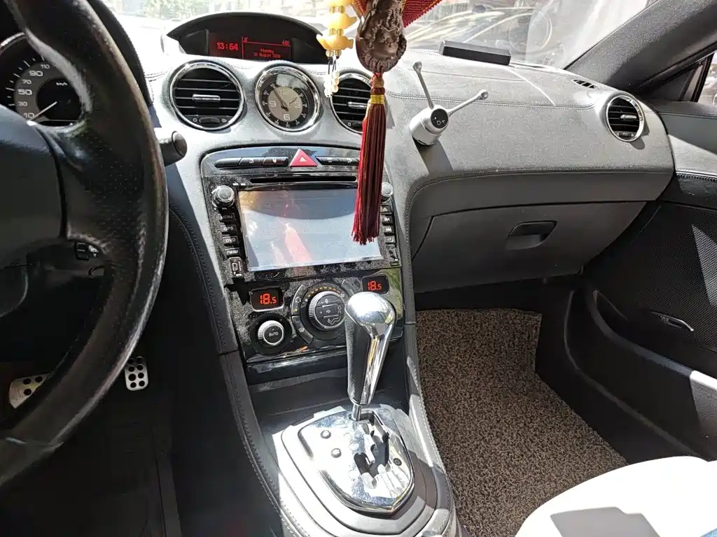 Peugeot RCZ — миниатюра 9