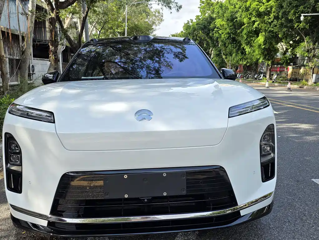 NIO ES8 2026 мест Executive Luxury
