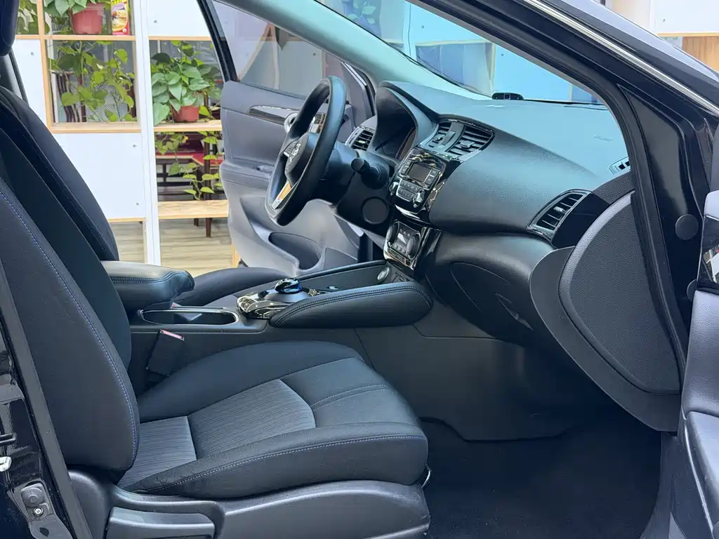 Nissan Sylphy EV — миниатюра 11