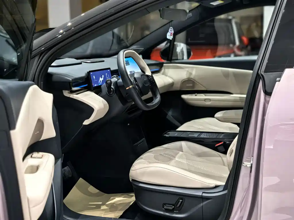 Lynk & Co Z20 — миниатюра 8