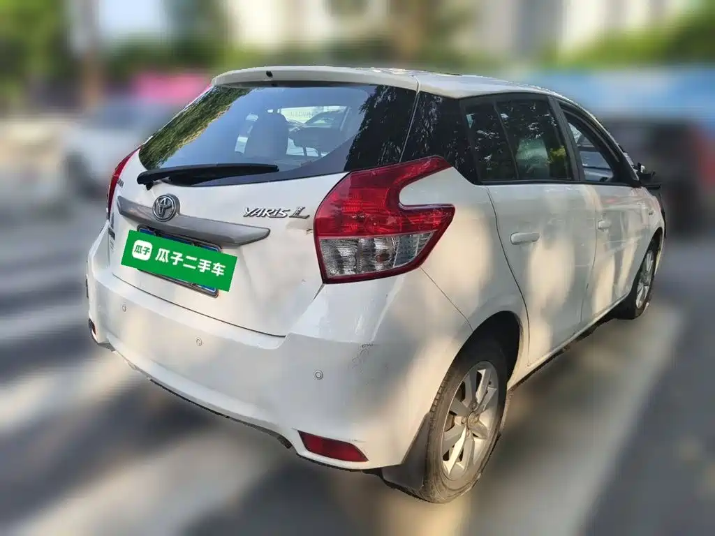 Toyota Yaris L — миниатюра 6