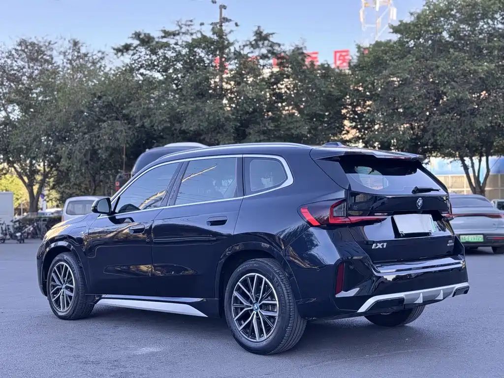 BMW iX1 — миниатюра 12
