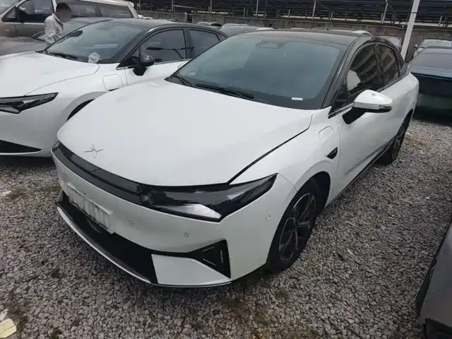 XPeng P5