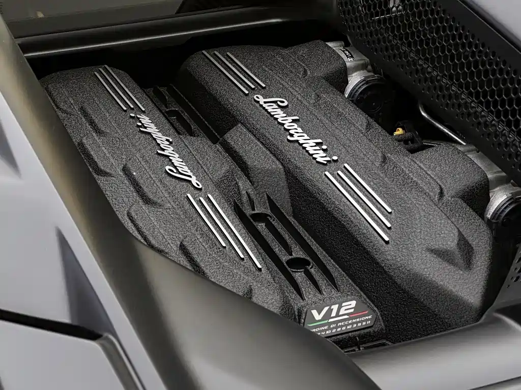 Lamborghini Revuelto — миниатюра 3