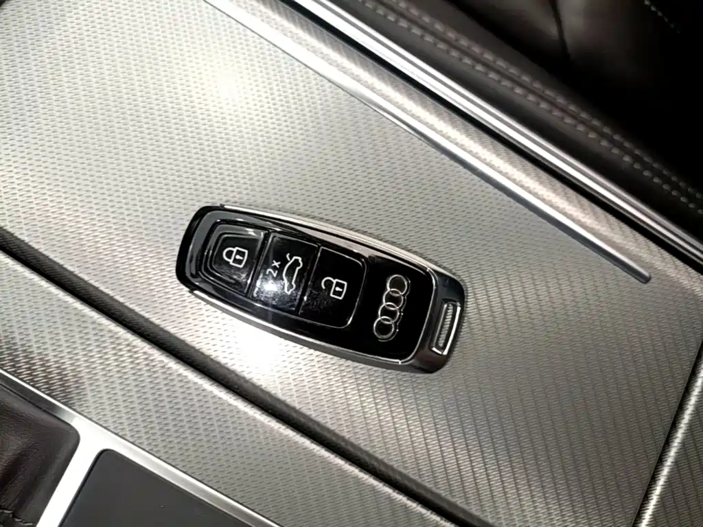 Audi A6L — миниатюра 9