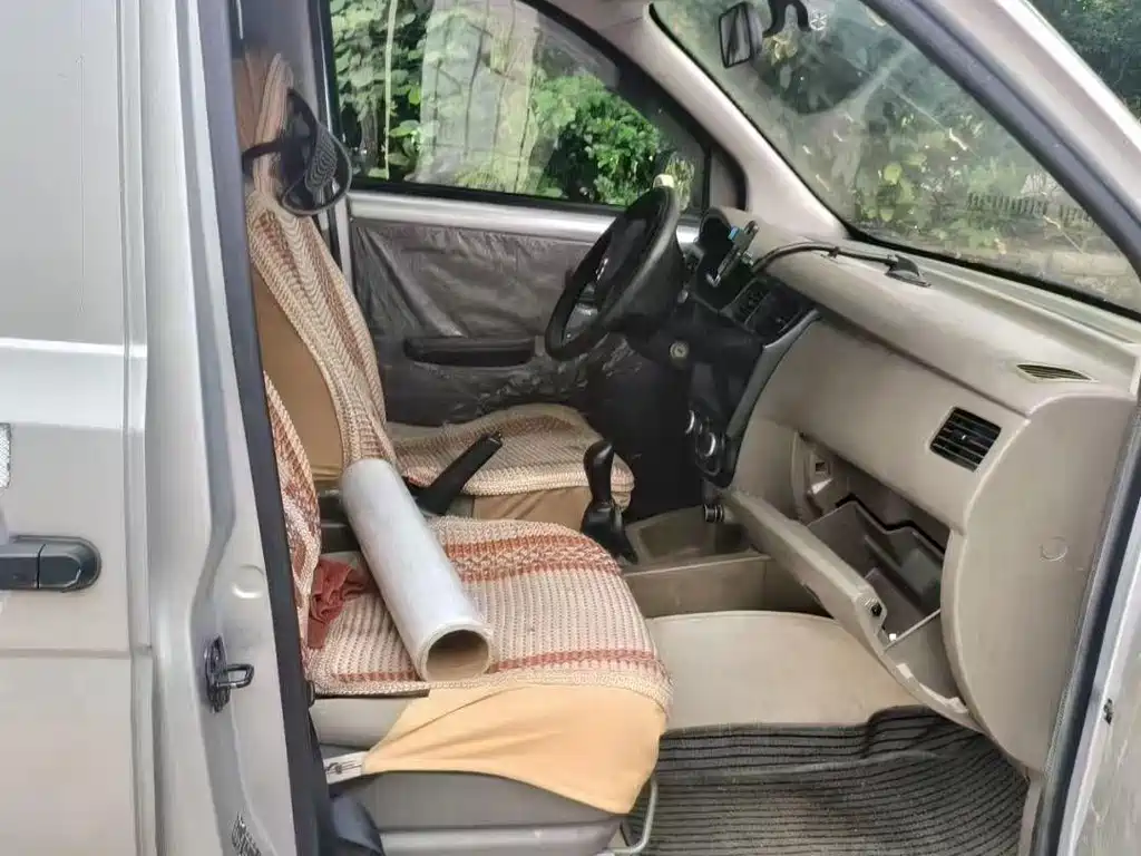 WULING WULING RONGGUANG V