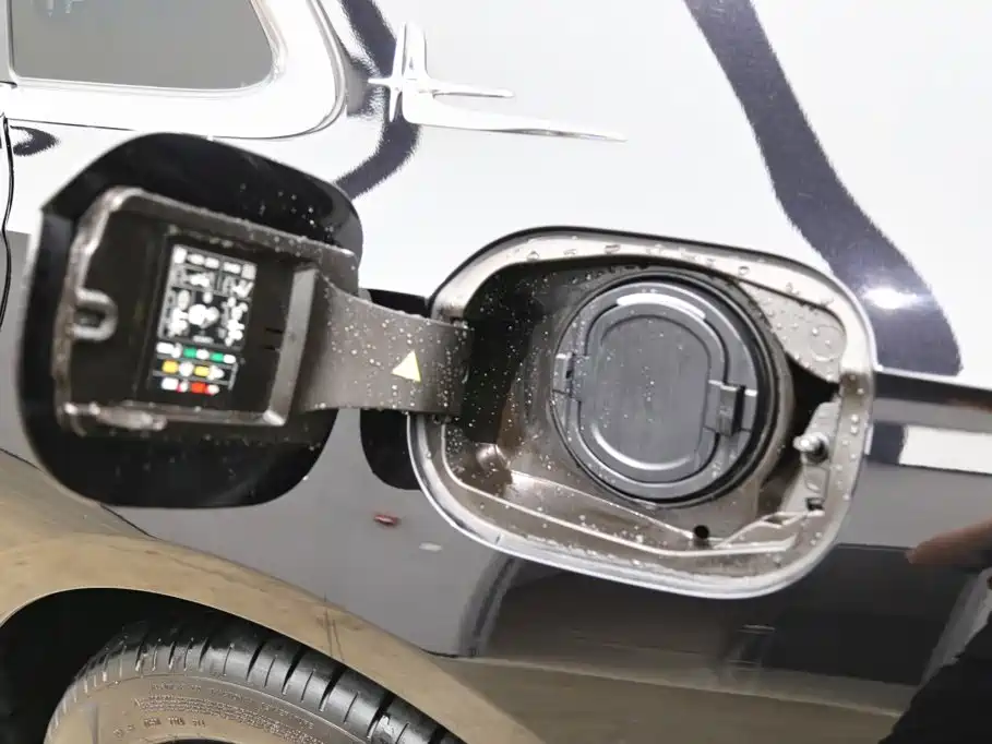 Mercedes-Benz E-Class New Energy — миниатюра 30