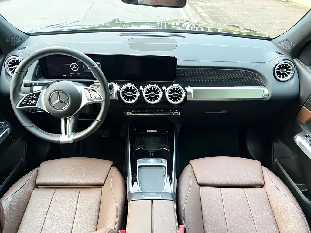 Mercedes-Benz EQB — миниатюра 13