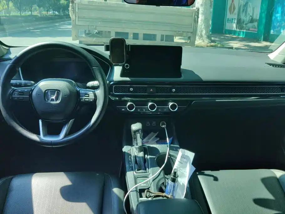 Honda Civic — миниатюра 12