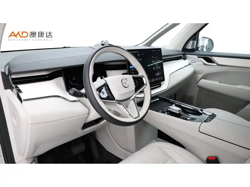 Volvo EM90 — миниатюра 6