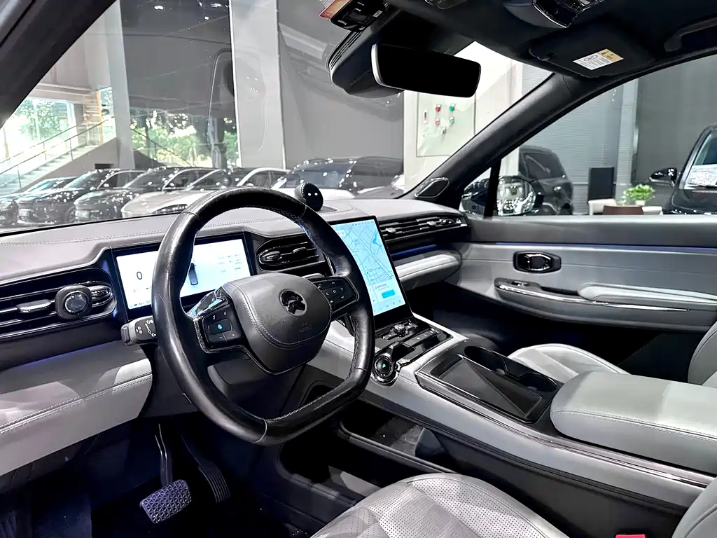 NIO NIO ES8