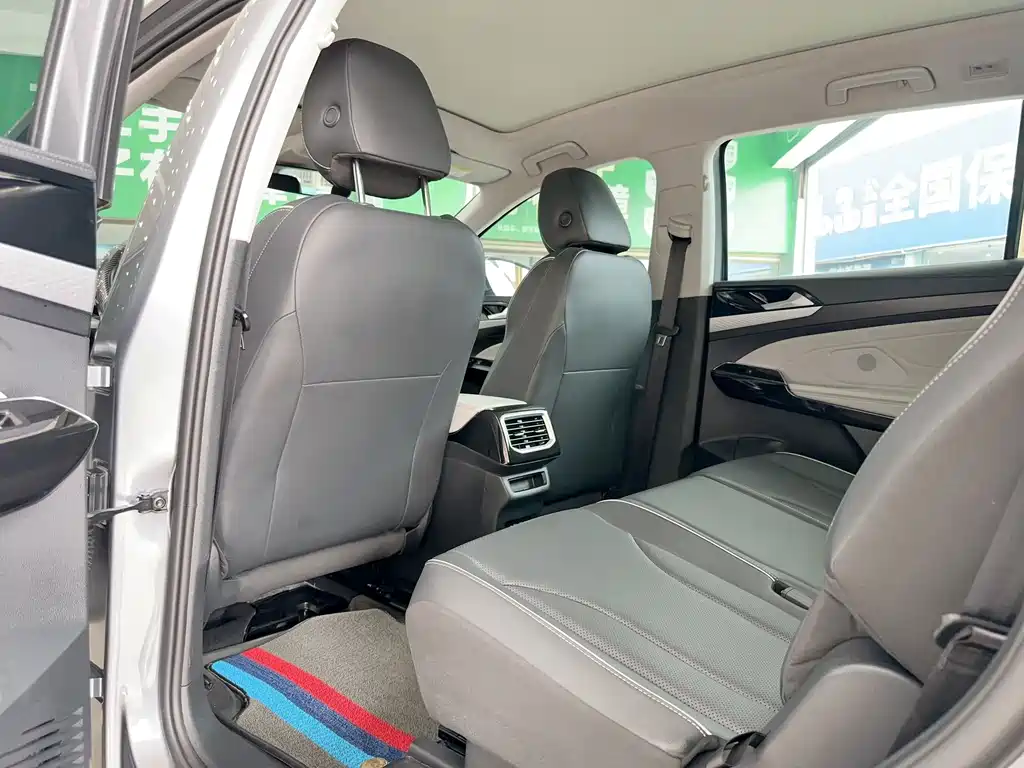 Volkswagen ID.6 X — миниатюра 15