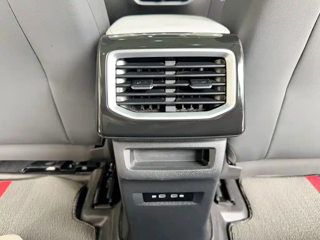 Volkswagen ID.6 X — миниатюра 28