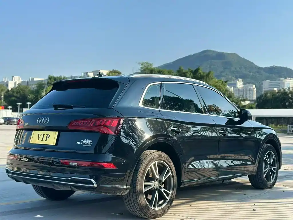 Audi Q5L — миниатюра 7
