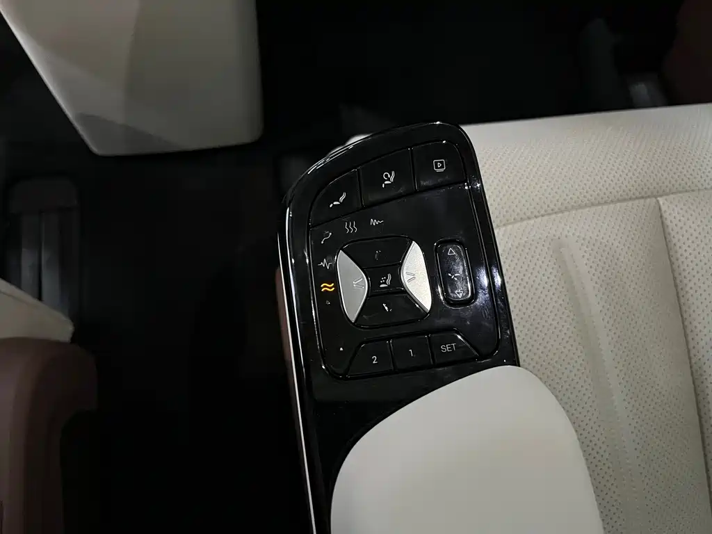 BYD Xia — миниатюра 7
