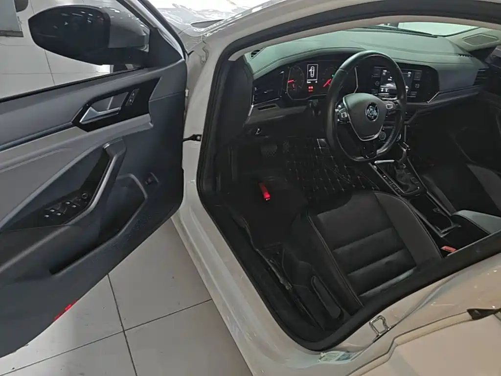 Volkswagen Sagitar — миниатюра 16