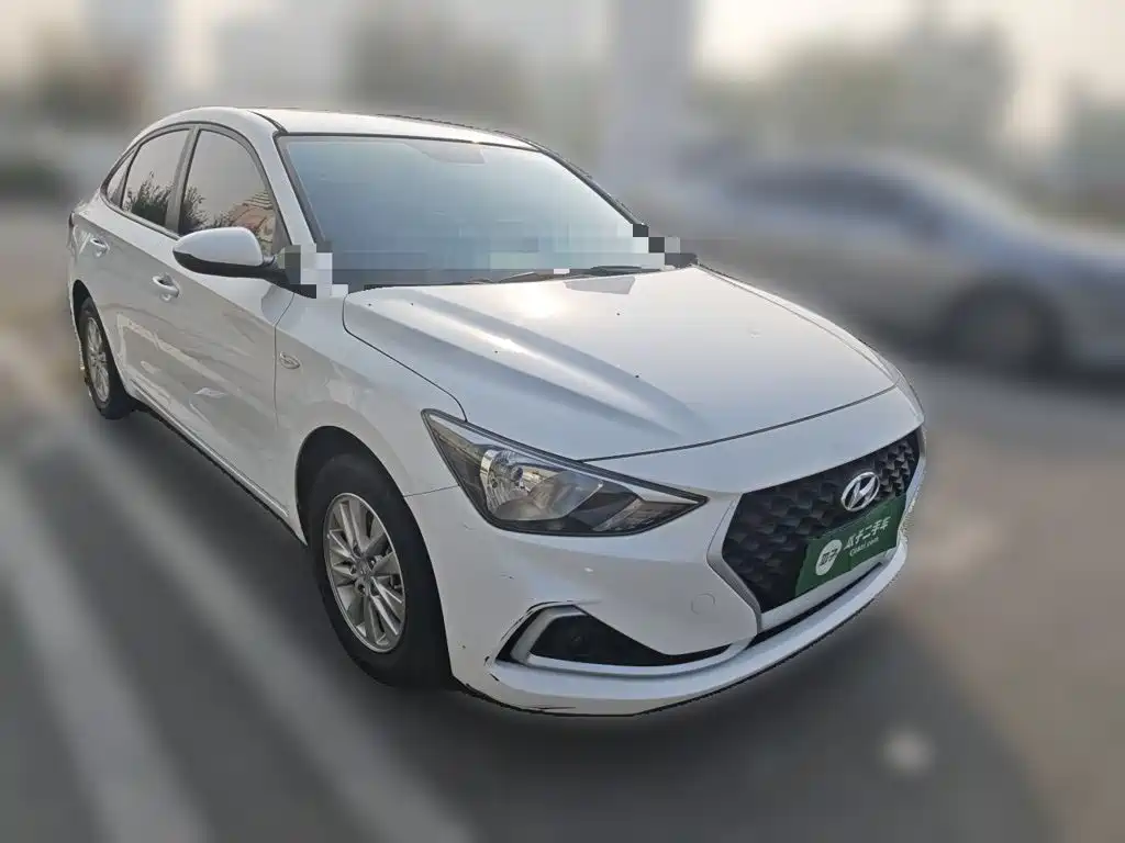 Hyundai Elantra — миниатюра 3