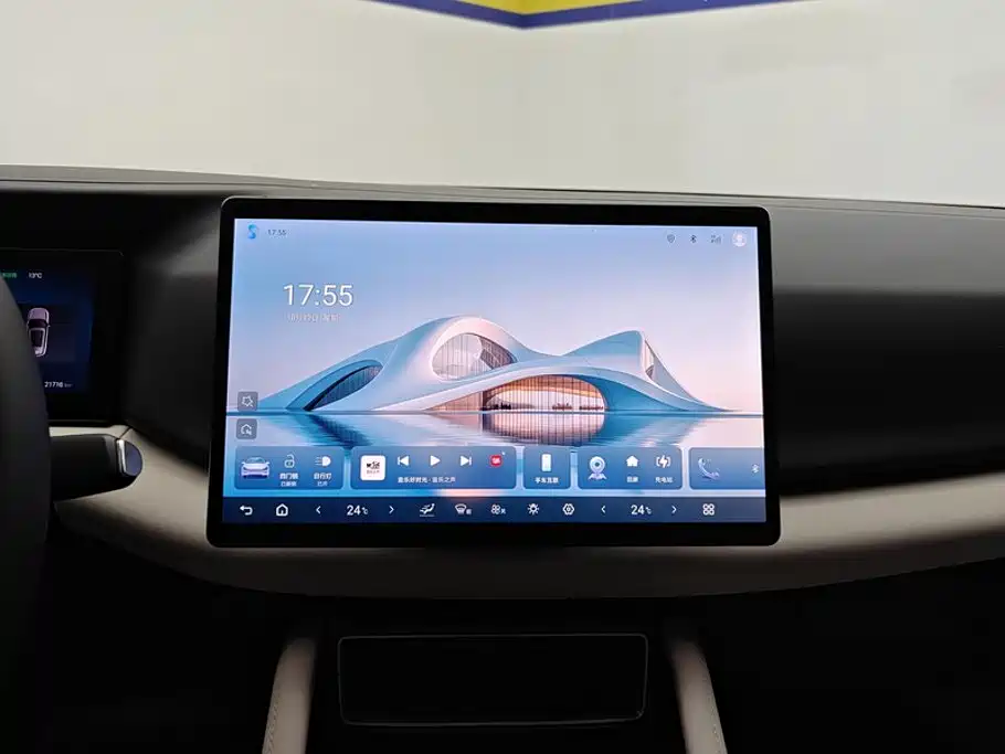 BYD Yuan UP — миниатюра 13