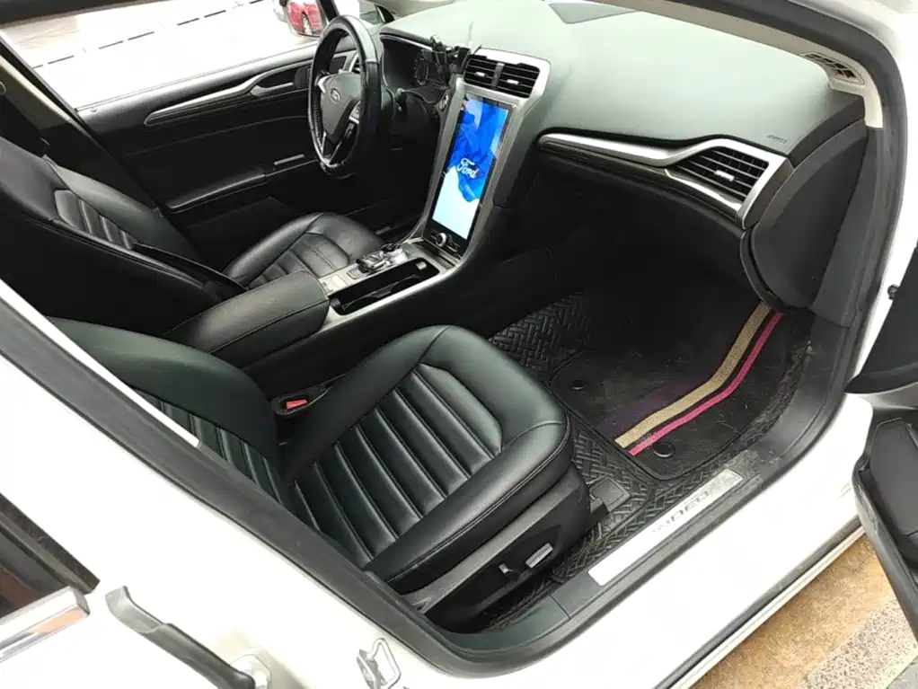 Ford Mondeo — миниатюра 25